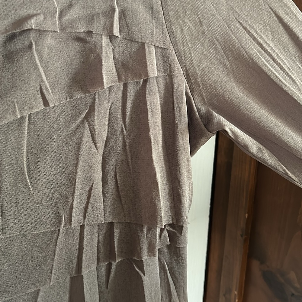 Textured top - Picture 2 of 2